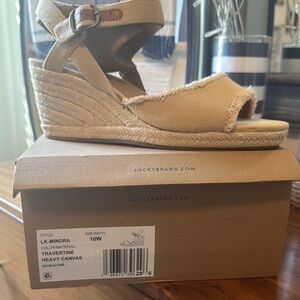 Lucky Brand Travertine Canvas Wedges 10W